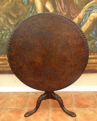 Tilt top carved - top,