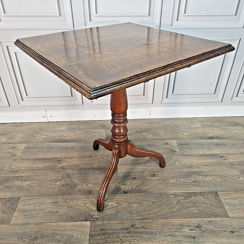 Antique tilt top - tilt, solid