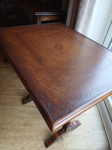 Tilt top table - tilt, designed